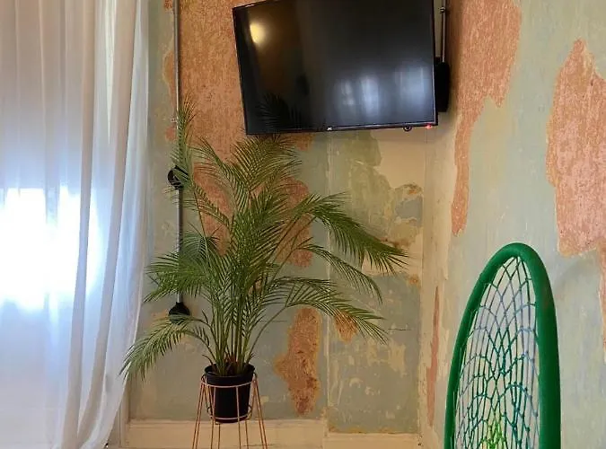 Appartement Trilogy Experimental *