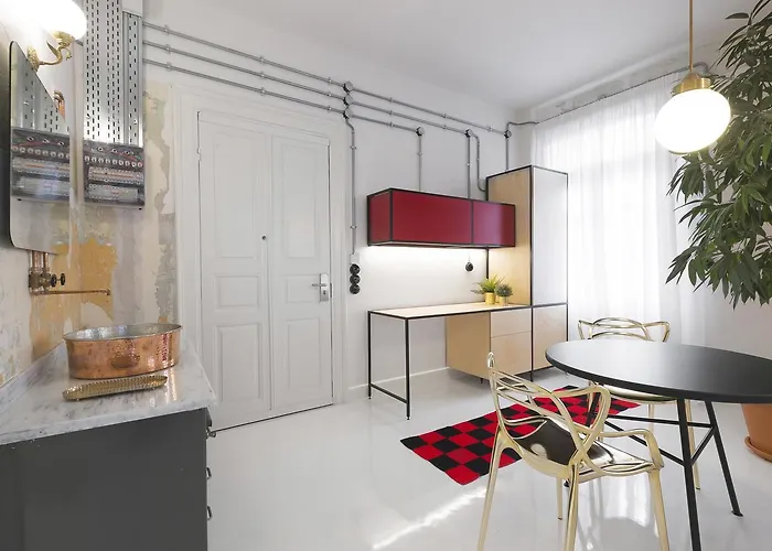 Trilogy Experimental Apartment *